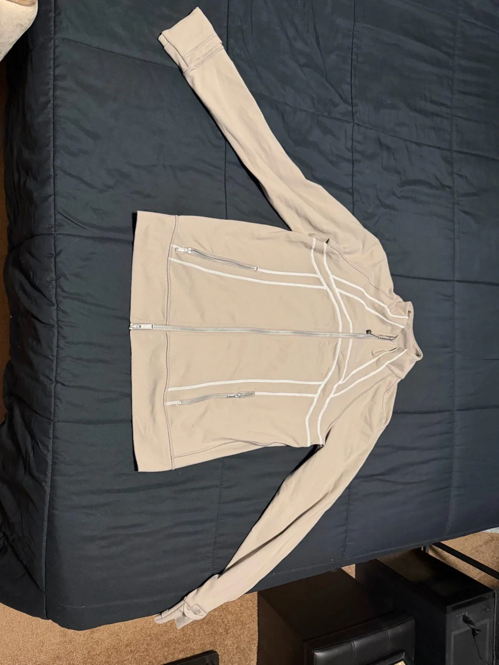 Women’s Lululemon Beige Zip-Up Jacket with White Piping